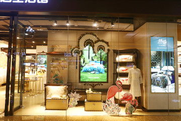 专卖店橱窗