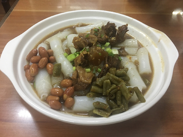 牛腩猪肠粉