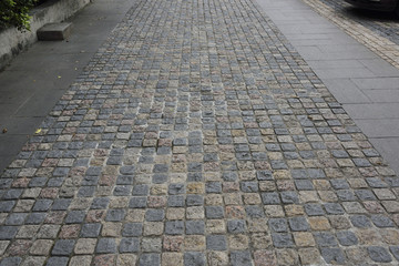石板路面
