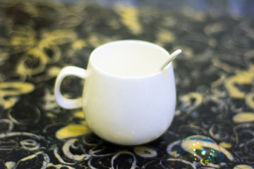 白色杯子