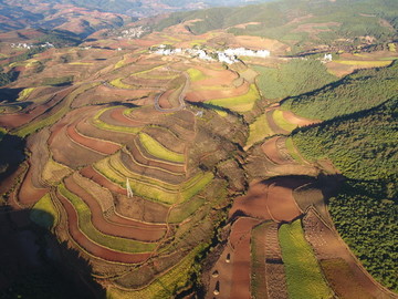 航拍东川红土地