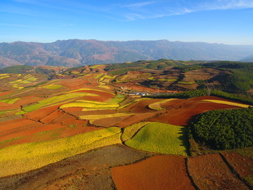 航拍东川红土地