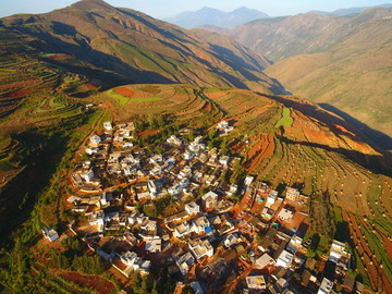 航拍东川红土地