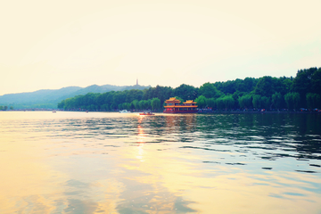 杭州西湖宝石山