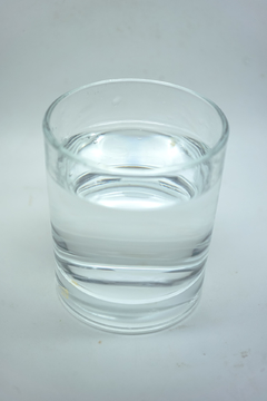 一杯水素材 饮水