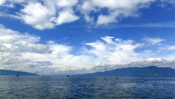 抚仙湖的天空