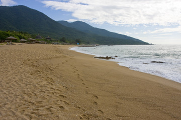 海南大小洞天