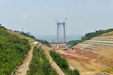建设中的白洋长江公路大桥