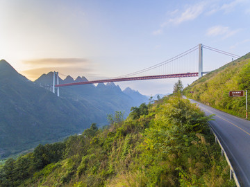 贵州安顺关岭坝陵河大桥