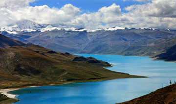 羊卓雍措美景