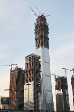 建设中的中国尊摩天大楼