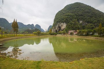 安顺龙宫风景区