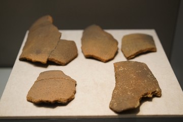 新石器时代青池遗址筒形罐碎片