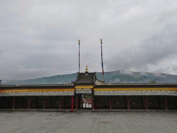 青海同仁隆务寺