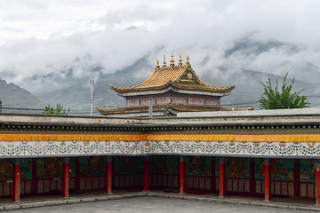 青海同仁隆务寺