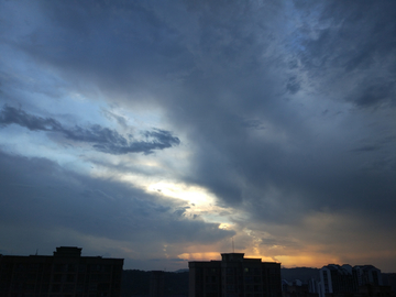 晚霞