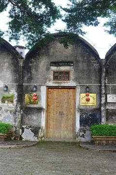 老房子中式大门