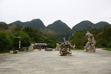 安顺龙宫风景区