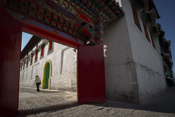 隆务寺