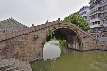 宁波南塘老街南塘河石桥