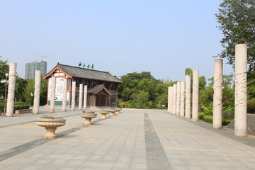 广场石雕