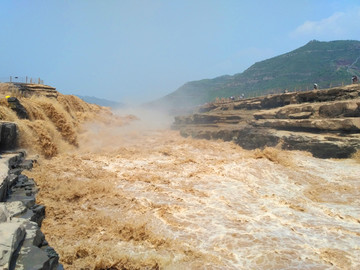 黄河壶口瀑布夏季水景