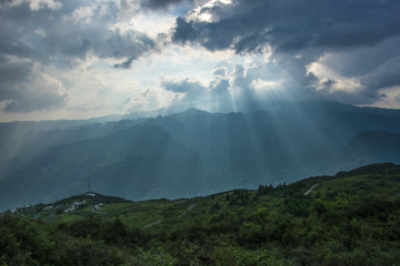 高山阳光