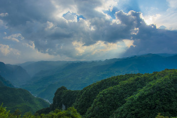 山岭