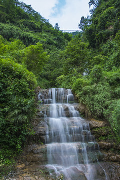 溪水