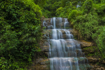 溪水