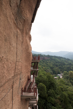 麦积山石窟