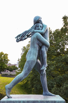 维尔兰雕塑公园青铜人物雕塑