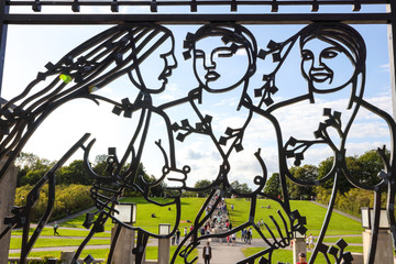 维尔兰雕塑公园铁艺人物塑像