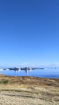 青海湖边