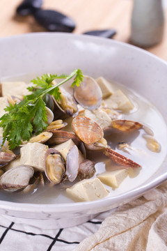 蛤蜊炖豆腐