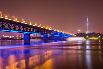 武汉长江大桥夜景