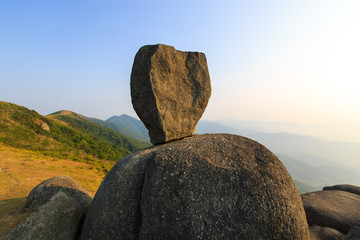 浦北五皇山地质公园石蛋