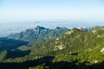 山峰