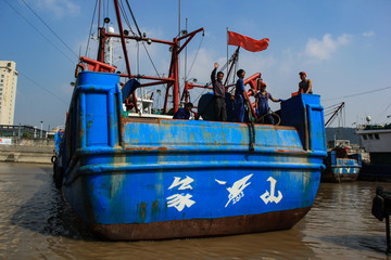 象山石浦渔港海面渔船