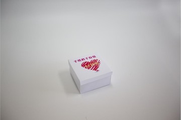 纸鹤包装盒子设计