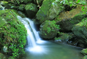 山间小溪