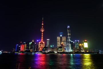 上海陆家嘴建筑群夜景