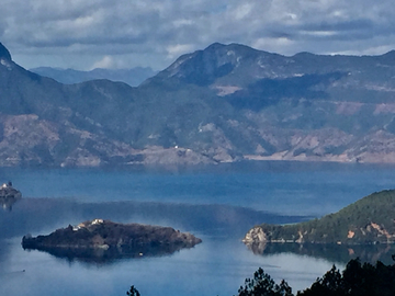 泸沽湖山水