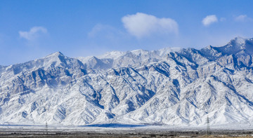 雪后贺兰山