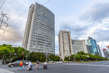 上海宜山路建筑