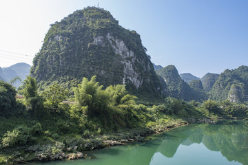 山青水秀