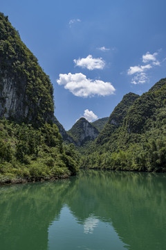 山青水秀