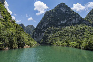 山青水秀