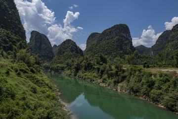 山青水秀