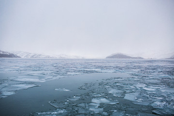 贝加尔湖的冬季浮冰